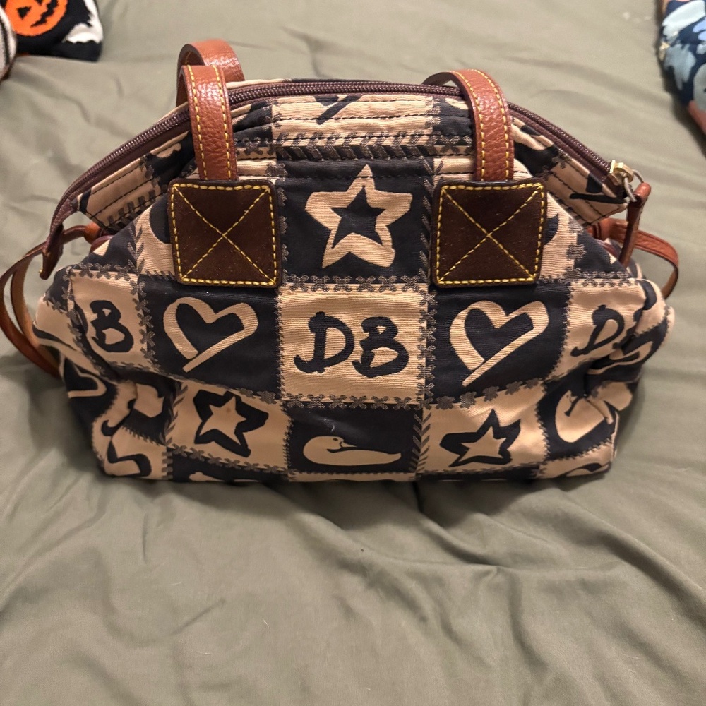 Dooney & Bourke Purse